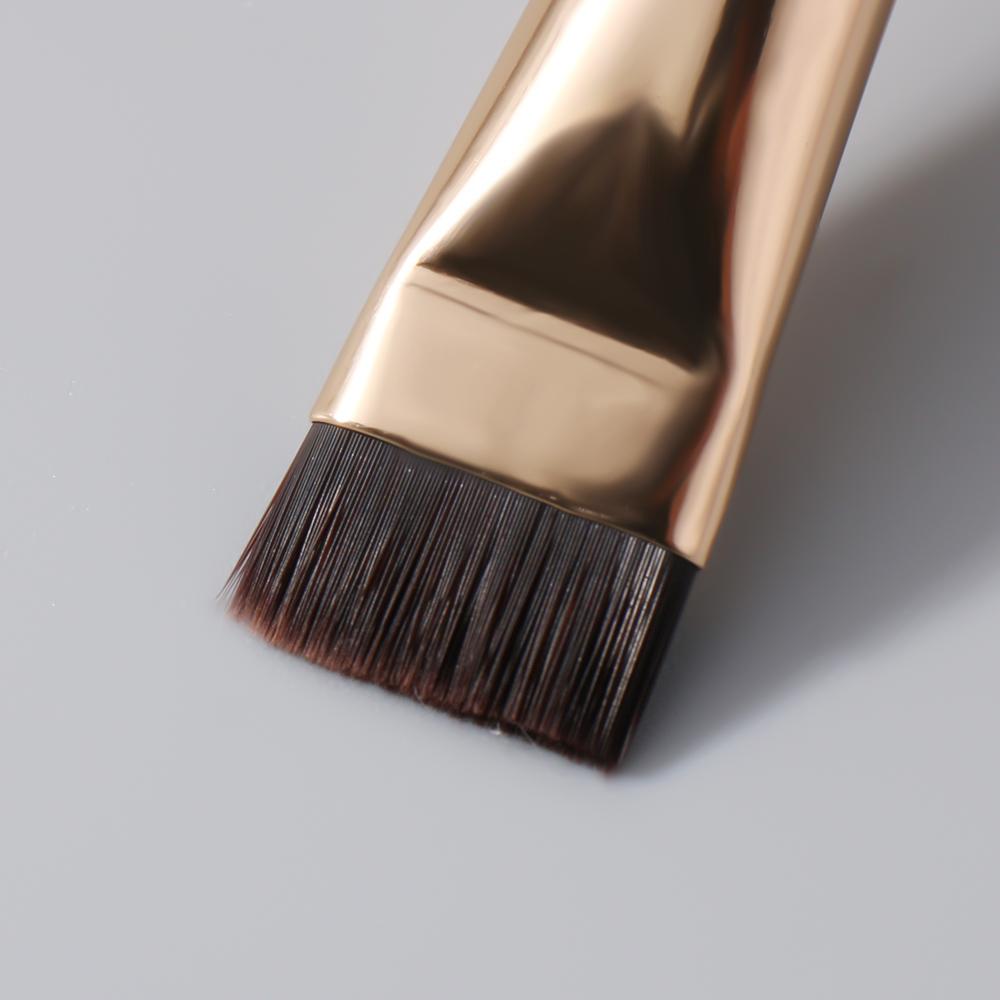 concealer makeup brush
